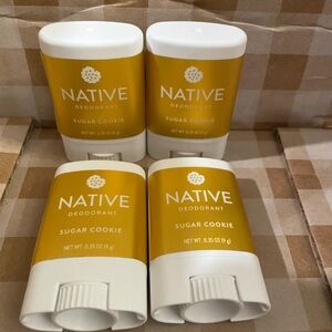 Native Sugar Cookie Deodorant Sticks - Yellow & White (Set of 4)